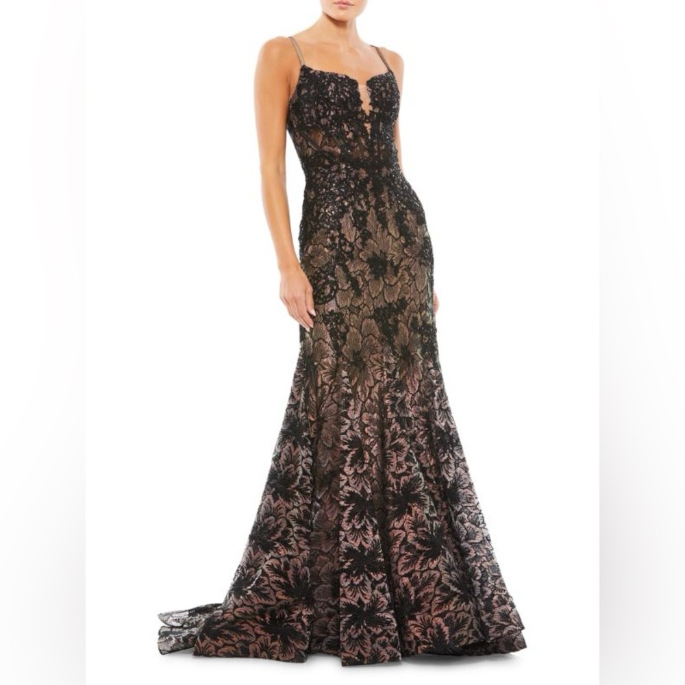 NWT Mac Duggal Black Lace Evening Gown